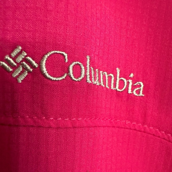Columbia Large Fuchsia Omni-Shade Sun Protection Short Sleeve Button Down Shirt - Picture 5 of 14